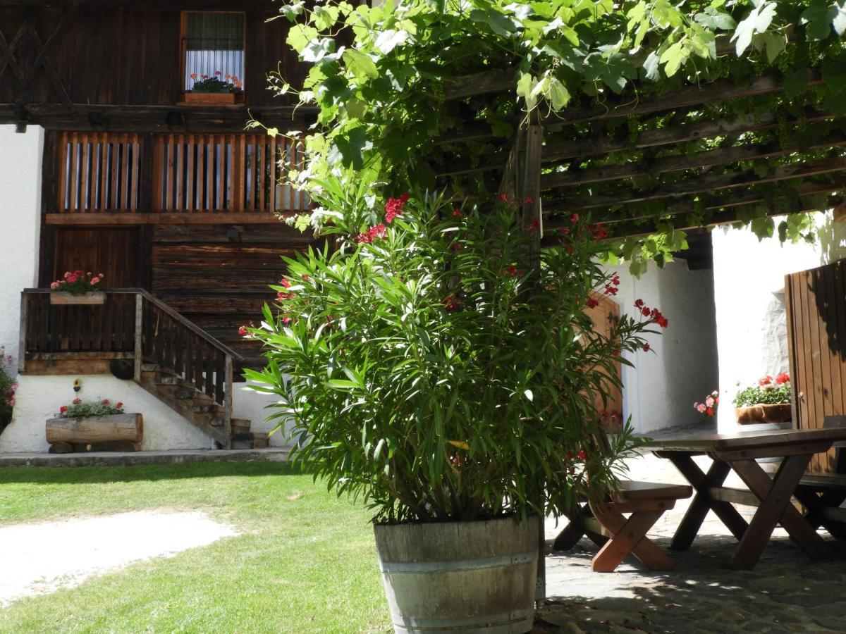 Strasserhof Tenuta-Weingut Vahrn Kültér fotó